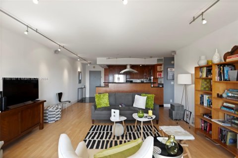 Condominio en venta en Fort Lauderdale, Florida, 1 dormitorio, 80.82 m2 № 1863639 - foto 19