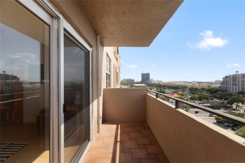 Condominio en venta en Fort Lauderdale, Florida, 1 dormitorio, 80.82 m2 № 1863639 - foto 29