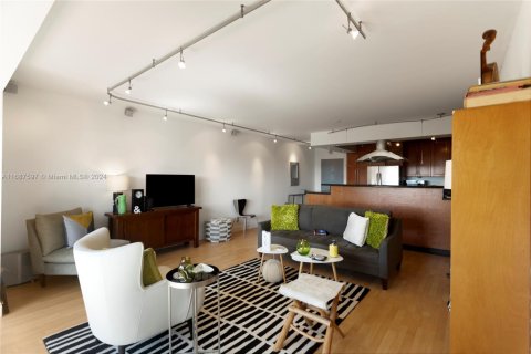 Condominio en venta en Fort Lauderdale, Florida, 1 dormitorio, 80.82 m2 № 1863639 - foto 20