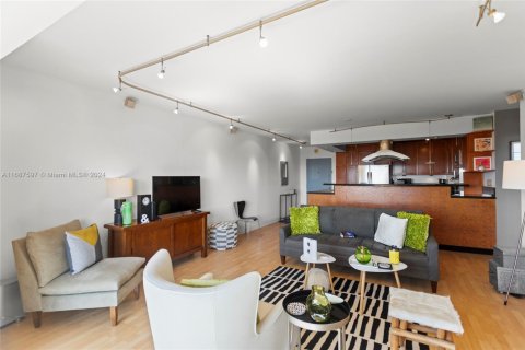 Condominio en venta en Fort Lauderdale, Florida, 1 dormitorio, 80.82 m2 № 1863639 - foto 21