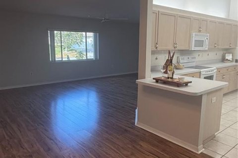 Villa ou maison à louer à Summerfield, Floride: 2 chambres, 161.19 m2 № 2125690 - photo 8