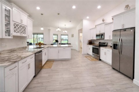 Купить виллу или дом в Лихай-Эйкерс, Флорида 3 комнаты, 200.95м2, № 2247067 - фото 5