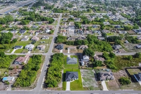 Купить виллу или дом в Лихай-Эйкерс, Флорида 3 комнаты, 200.95м2, № 2247067 - фото 18