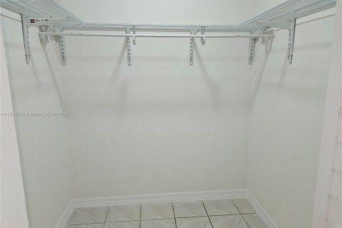 Condo in Miami, Florida, 3 bedrooms № 1974453 - photo 29