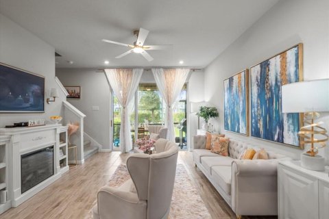 Townhouse in Wesley Chapel, Florida 3 bedrooms, 156.08 sq.m. № 1912739 - photo 15
