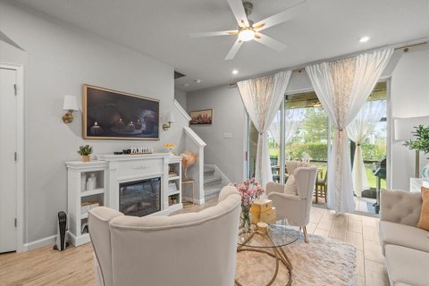 Townhouse in Wesley Chapel, Florida 3 bedrooms, 156.08 sq.m. № 1912739 - photo 17