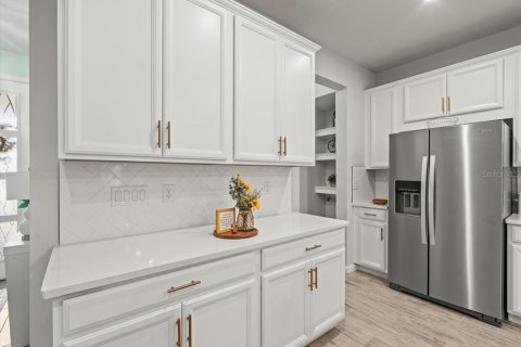 Townhouse in Wesley Chapel, Florida 3 bedrooms, 156.08 sq.m. № 1912739 - photo 10