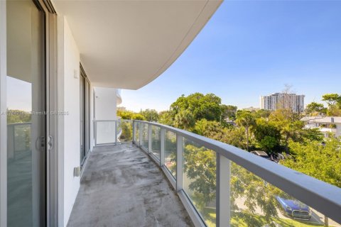 Condominio en venta en North Miami Beach, Florida, 2 dormitorios, 89.93 m2 № 1715965 - foto 23