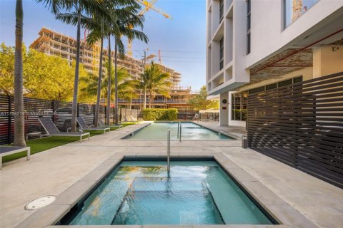 Condominio en venta en North Miami Beach, Florida, 2 dormitorios, 89.93 m2 № 1715965 - foto 7