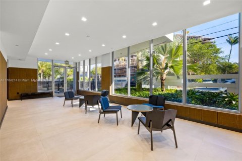 Condominio en venta en North Miami Beach, Florida, 2 dormitorios, 89.93 m2 № 1715965 - foto 9