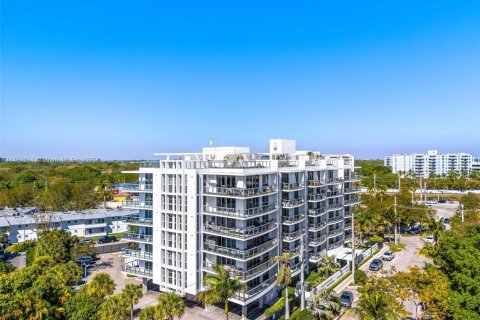 Condominio en venta en North Miami Beach, Florida, 2 dormitorios, 89.93 m2 № 1715965 - foto 1