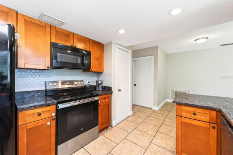 Villa ou maison à vendre à Orlando, Floride: 4 chambres, 137.4 m2 № 2330993 - photo 8