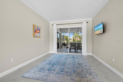 Villa ou maison à vendre à Bradenton, Floride: 4 chambres, 241.17 m2 № 2410559 - photo 10