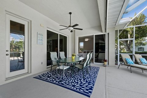 Villa ou maison à vendre à Bradenton, Floride: 4 chambres, 241.17 m2 № 2410559 - photo 28