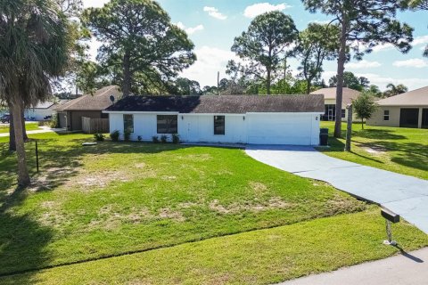 Casa en venta en Port St. Lucie, Florida, 2 dormitorios, 100.52 m2 № 2078326 - foto 2