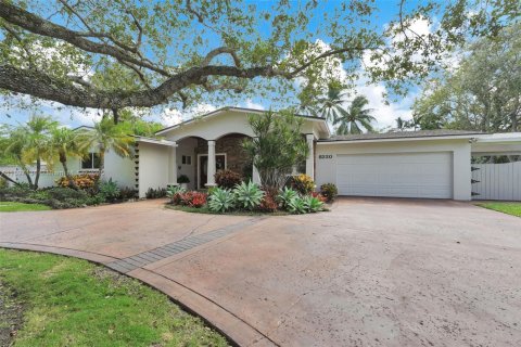 House in Palmetto Bay, Florida 4 bedrooms, 204.94 sq.m. № 1948713 - photo 18