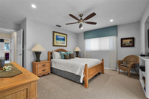 House in Palmetto Bay, Florida 4 bedrooms, 204.94 sq.m. № 1948713 - photo 7