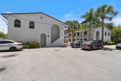 Appartement à louer à Fort Lauderdale, Floride: 2 chambres, 81.29 m2 № 1975826 - photo 16