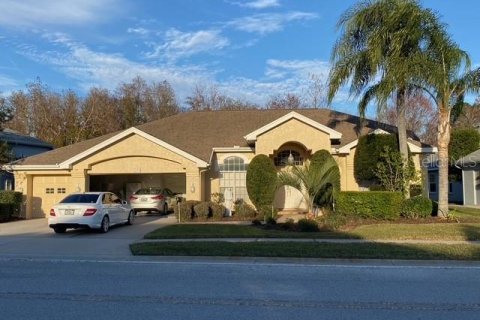 Casa en New Port Richey, Florida 3 dormitorios, 204.57 m2 № 2386424