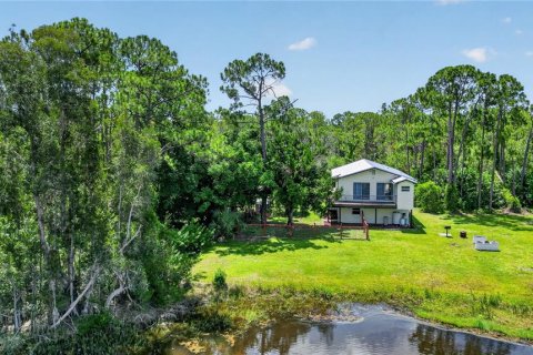 Villa ou maison à vendre à Punta Gorda, Floride: 3 chambres, 125.23 m2 № 2219803 - photo 6