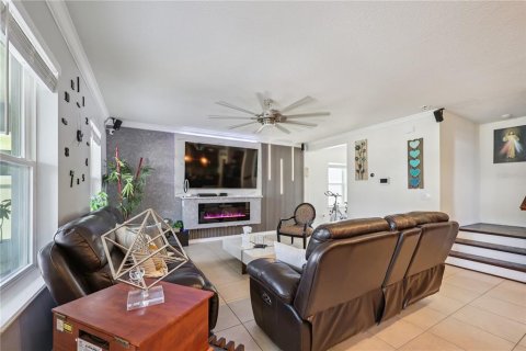 Casa en venta en Kissimmee, Florida, 4 dormitorios, 214.33 m2 № 1852724 - foto 5