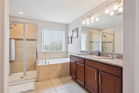 Casa en venta en Kissimmee, Florida, 4 dormitorios, 214.33 m2 № 1852724 - foto 19