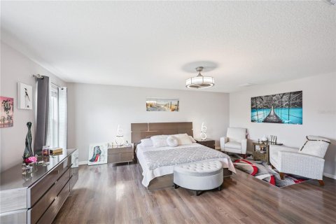 Casa en venta en Kissimmee, Florida, 4 dormitorios, 214.33 m2 № 1852724 - foto 20