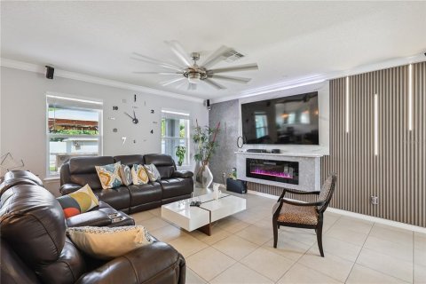 Casa en venta en Kissimmee, Florida, 4 dormitorios, 214.33 m2 № 1852724 - foto 4