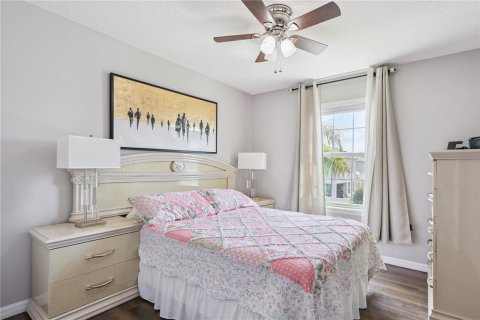 Casa en venta en Kissimmee, Florida, 4 dormitorios, 214.33 m2 № 1852724 - foto 16
