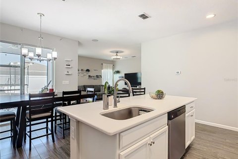House in Haines City, Florida 4 bedrooms, 148.46 sq.m. № 1602965 - photo 8