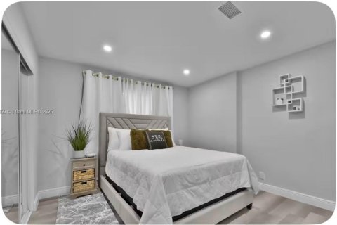 Appartement à louer à Fort Lauderdale, Floride: 2 chambres, 283.07 m2 № 1779772 - photo 3