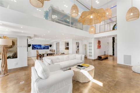 Купить кондоминиум в Майами, Флорида 3 спальни, 299.8м2, № 2020062 - фото 3