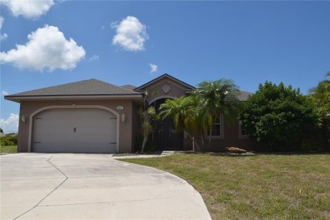 Villa ou maison à Rotonda, Floride 3 chambres, 198.44 m2 № 2156271