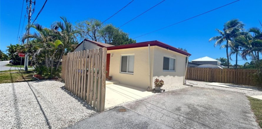 Casa en Fort Lauderdale, Florida 3 dormitorios, 106.65 m2 № 1186332
