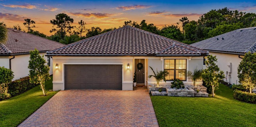 Casa en Port St. Lucie, Florida 4 dormitorios, 171.78 m2 № 2377308