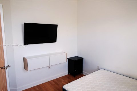 Touwnhouse à vendre à Homestead, Floride: 4 chambres, 161.28 m2 № 2025485 - photo 19