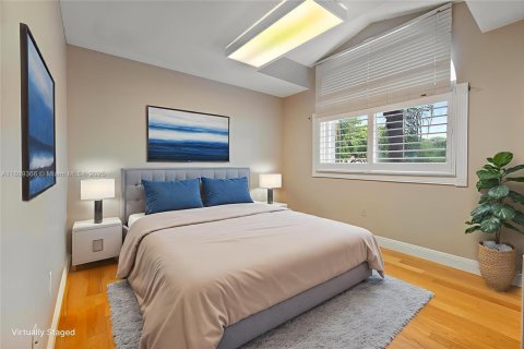 Снять в аренду виллу или дом в Дорал, Флорида 4 спальни, 183.39м2, № 1941376 - фото 8