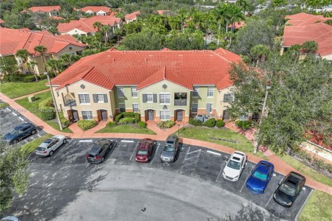 Condo in Royal Palm Beach, Florida, 2 bedrooms  № 1988649 - photo 5