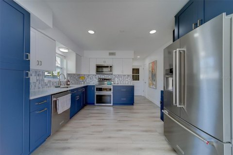 Villa ou maison à louer à Belleair Beach, Floride: 3 chambres, 191.56 m2 № 2118789 - photo 12