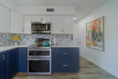 Villa ou maison à louer à Belleair Beach, Floride: 3 chambres, 191.56 m2 № 2118789 - photo 15