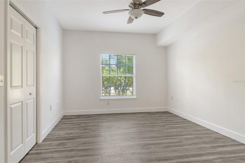 Condo in Sarasota, Florida, 3 bedrooms  № 2208098 - photo 13
