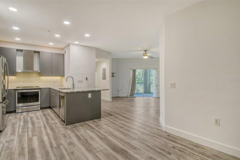 Condo in Sarasota, Florida, 3 bedrooms  № 2208098 - photo 12