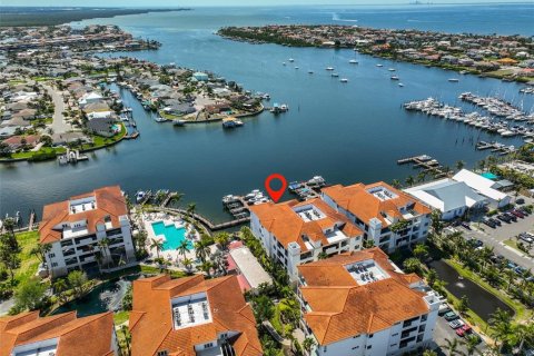 Condo in Apollo Beach, Florida, 3 bedrooms  № 1724688 - photo 4