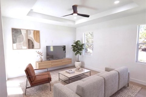 House in North Port, Florida 3 bedrooms, 139.35 sq.m. № 2114237 - photo 3