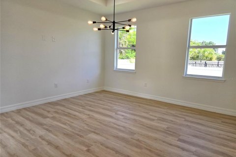 House in North Port, Florida 3 bedrooms, 139.35 sq.m. № 2114237 - photo 4
