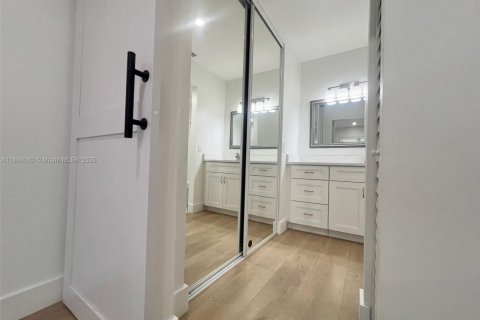 Copropriété à louer à Fort Lauderdale, Floride: 47.38 m2 № 1947067 - photo 10