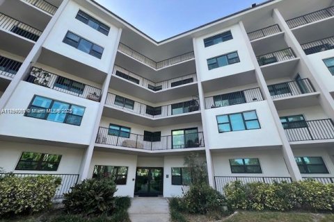 Copropriété à louer à Fort Lauderdale, Floride: 47.38 m2 № 1947067 - photo 2