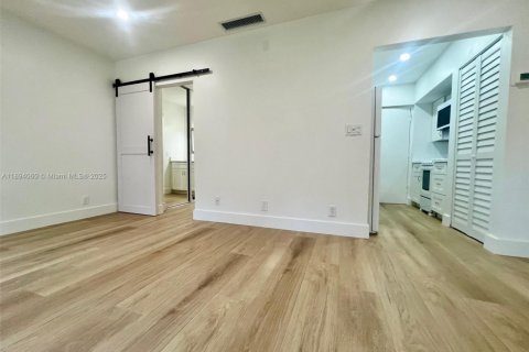 Copropriété à louer à Fort Lauderdale, Floride: 47.38 m2 № 1947067 - photo 12