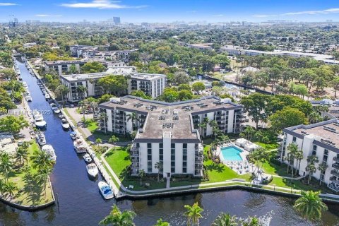 Copropriété à louer à Fort Lauderdale, Floride: 47.38 m2 № 1947067 - photo 19