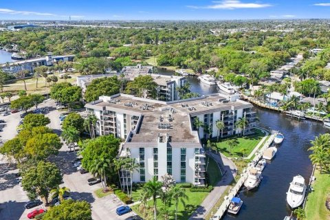 Copropriété à louer à Fort Lauderdale, Floride: 47.38 m2 № 1947067 - photo 3